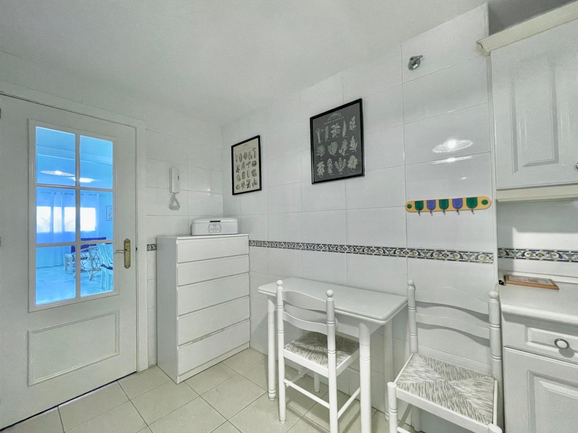 Apartment Lafrenchtouch - Amplio Apto Con Piscina Y Parking Torremolinos